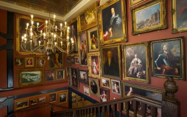 The Duchess of Cornwall Inn