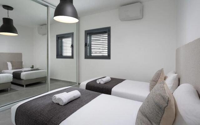 Delightful 2BR Roth-Allenby HolyGuest