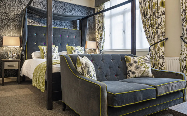 The Royal Oak Hotel, Welshpool, Mid Wales