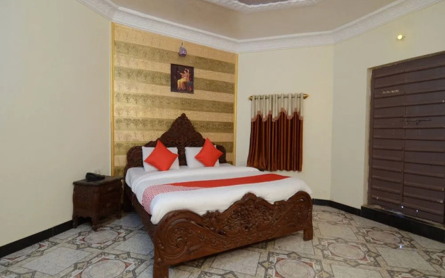 OYO 17368 Ranibagh Palace