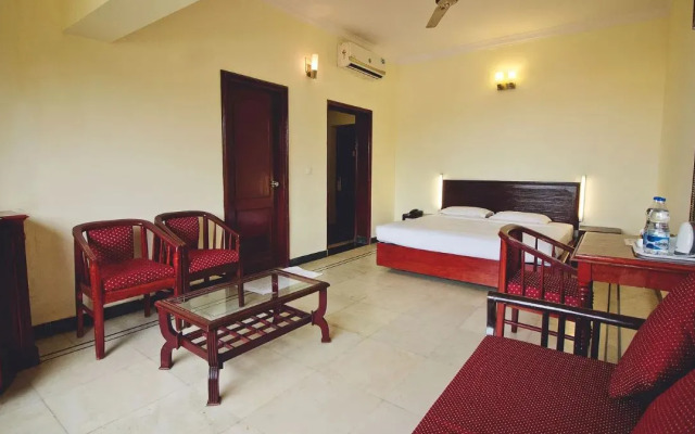 Paradise Isle Beach Resort