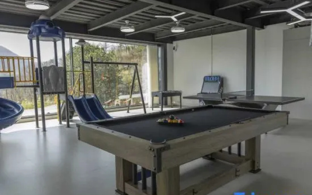 Residing in the Mountain Clouds and Gorges · CLOUD Mountain Wild Resort – Entertainment – Huzhou