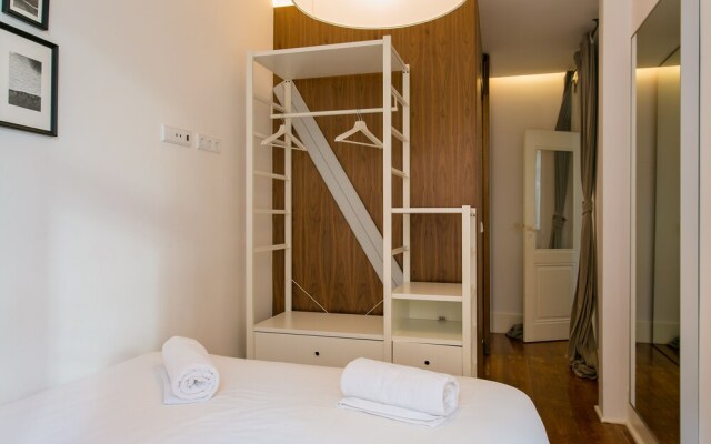 JOIVY Splendid 2BR flat in Bairro Alto, nearby Luís de Camões Sq.