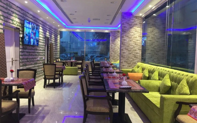 Dream Palace Hotel