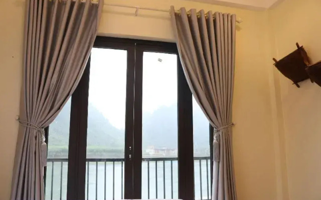 Phong Nha Coco Riverside Homestay