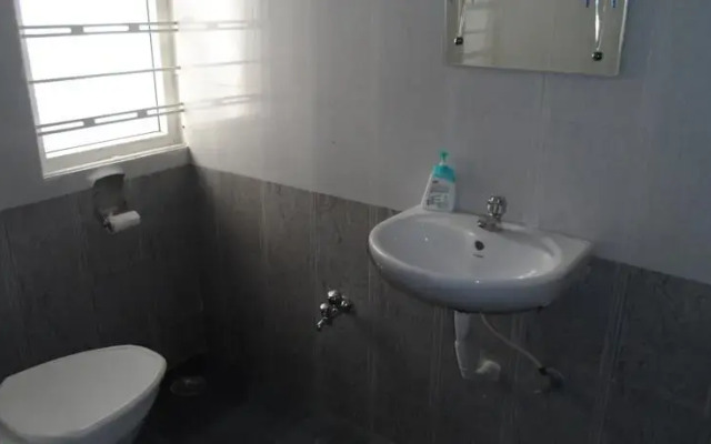 Shade - Premium Suites