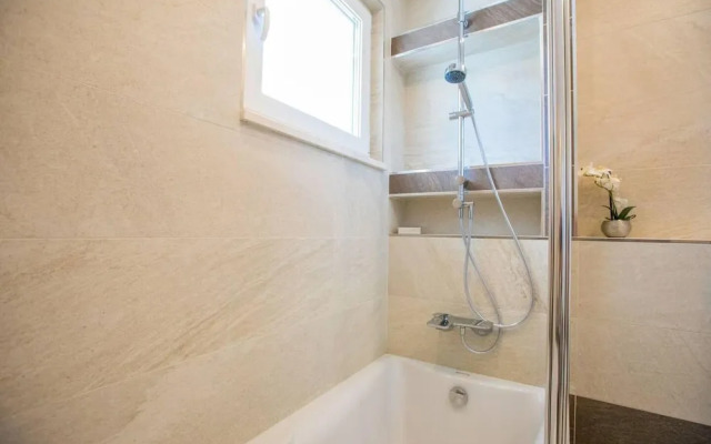 Apartment Marlo in Dubrovnik With sea View