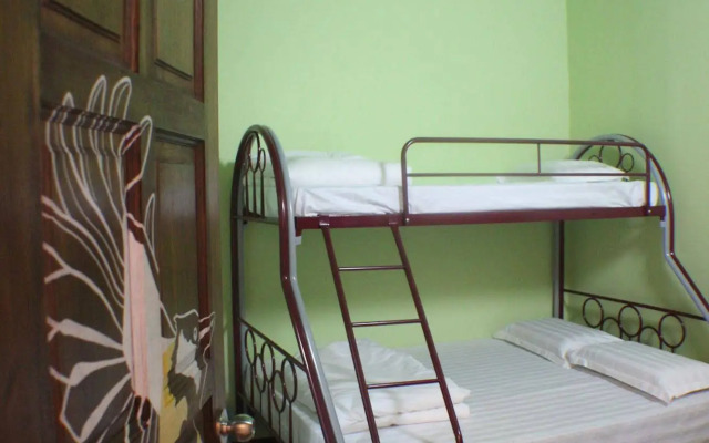 Birdnest Collective Cafe & Guesthouse