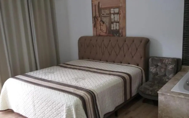 Casa com Piscina e Hidromassagem Montoski