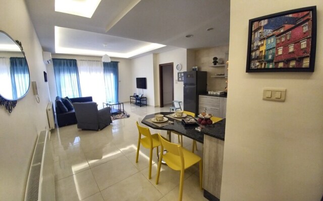 Double Key Apartments by HR