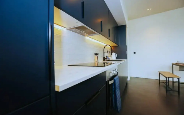 The Nichols Building Spacious 3-bedroom Apartment