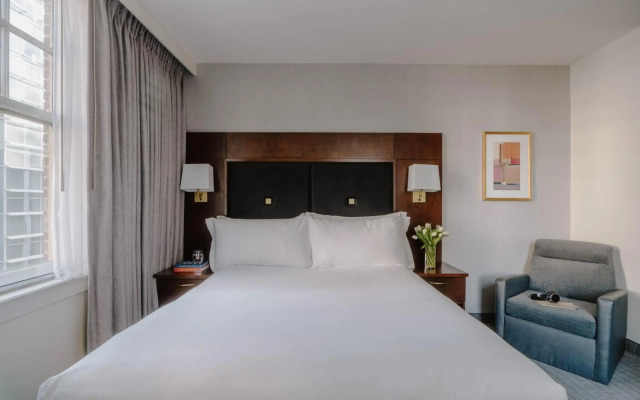 Club Quarters Hotel Downtown, Houston