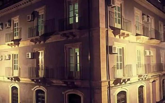 Politi Aparthotel