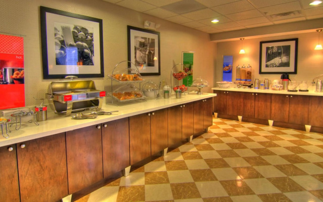 Hampton Inn & Suites Parsippany/North