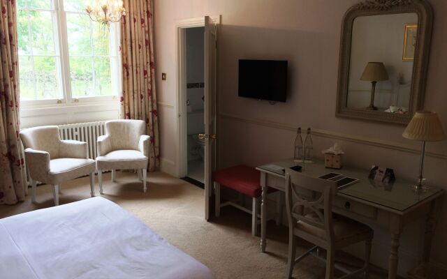 Weston Manor Hotel