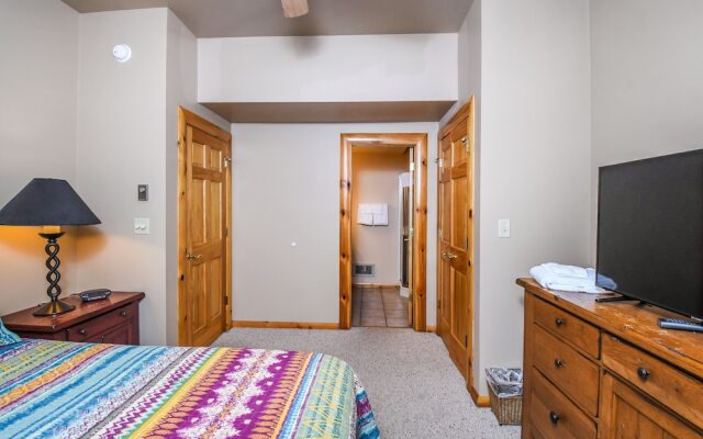 Wild Wild West 6 Bedroom House