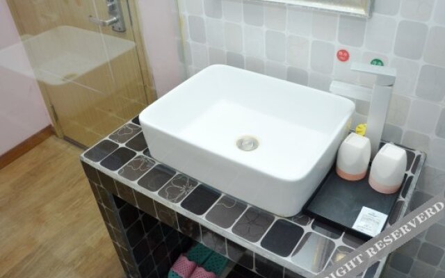 广汉蜀广宾馆（百伦百货店）