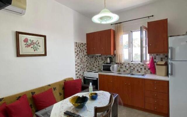 Giannis-Kleopatra House 1