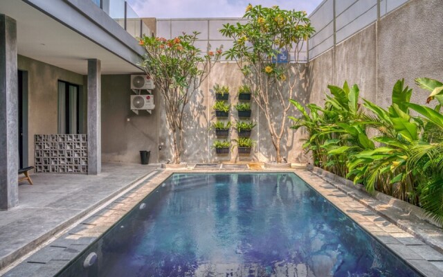 Escotel Jaha Cilandak by RedDoorz