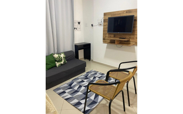 Moderno Estúdio 50m do mar com garagem e Wi-Fi