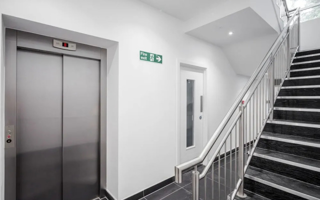 Roomspace Apartments -The Legacy