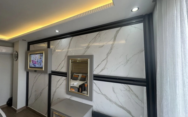 Taksim Larissa Hotel Suites