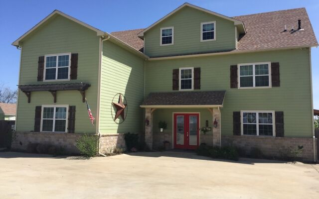 The Big Green House Bed & Breakfast