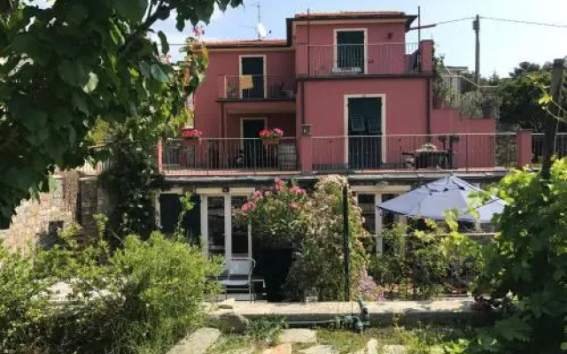 Flat 2 Bedrooms 1 Bathroom - Imperia