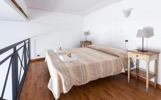 Sunny Apartment Navona Square
