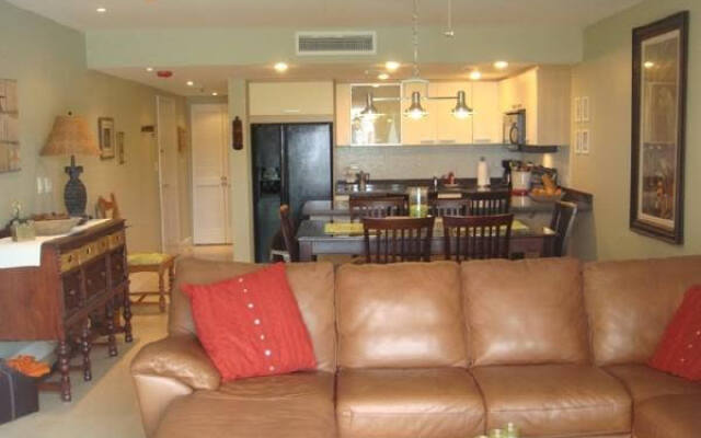 Divine Leisure Two-bedroom Condo - Pri 8496