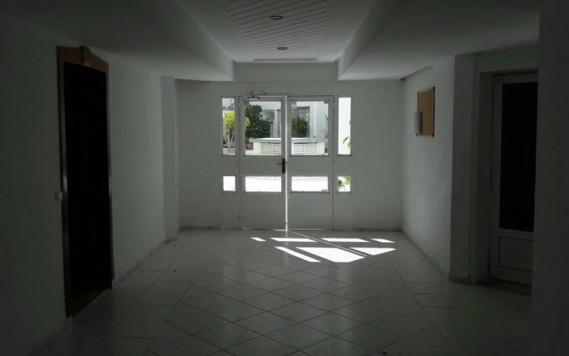 Rent Apartment F4 Richly Furnished In Tunis