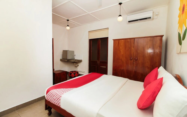 OYO 228 Sea View Apartment