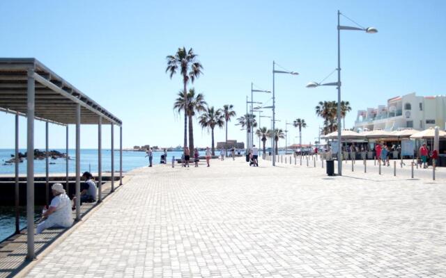 Phaedrus Living: Seaside Luxury Flat Natalia House 102