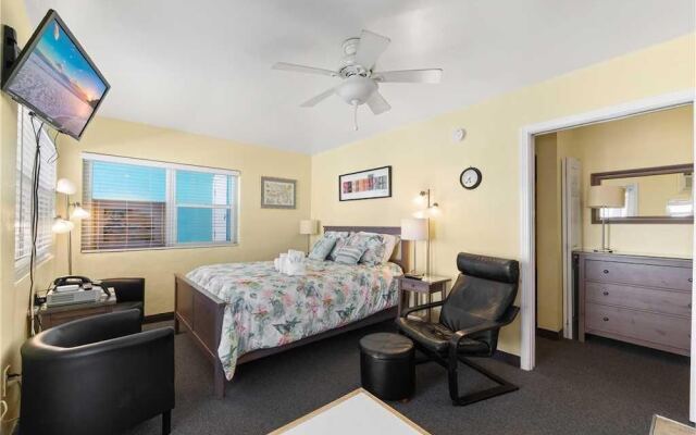 Sea Rocket 26 - Studio Condo