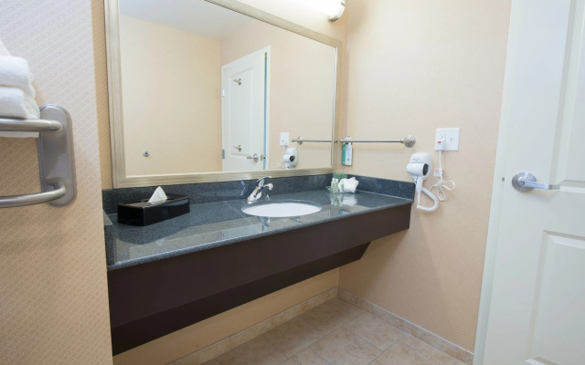 Holiday Inn Bismarck by IHG