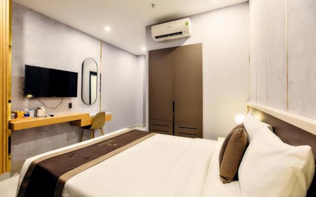 Lion 3 Hotel