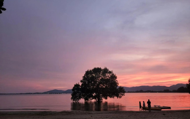 Baan Panwa Resort
