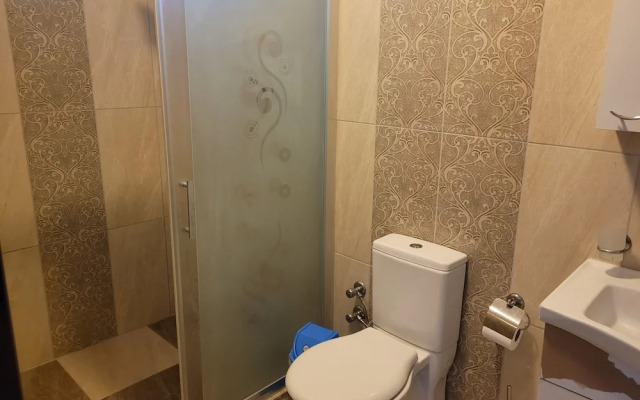 Oasis Apart Hotel