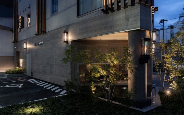 Y-HOTEL