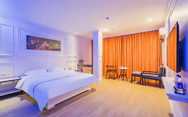 Huangting Business Hotel