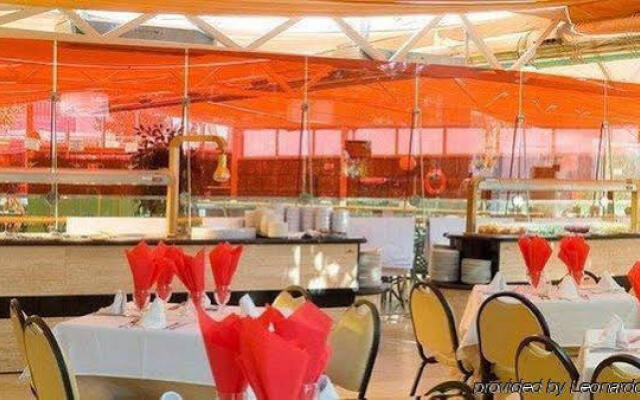 Magic Tropicana Suites