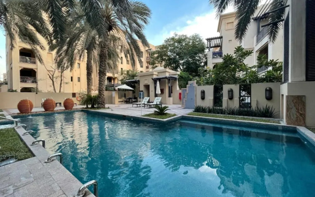 Dashing 2B Apt in Old Downtown