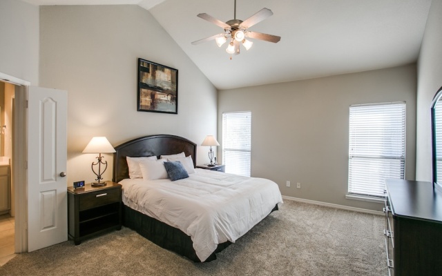 Beautifully furnished 3 bedroom Frisco