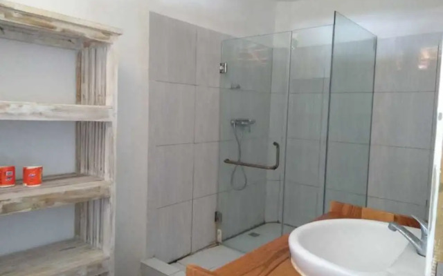 The Tree House Sumbawa - Hostel