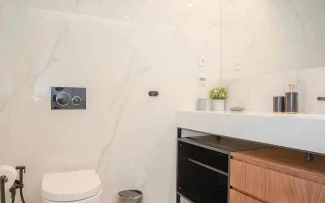 Liiiving in Porto - Crystal Palace Apartment