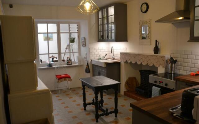 St Jean du Gard : Spacious Apartment with Use of Pool