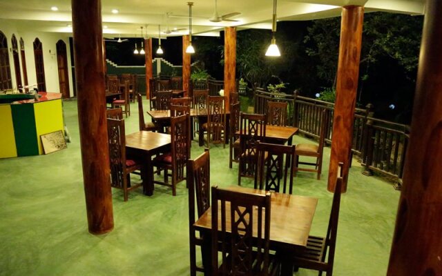 La Safari Inn