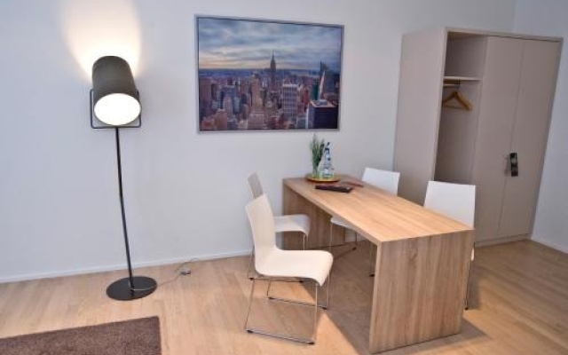 SCHROEDERS Apartement Hotel
