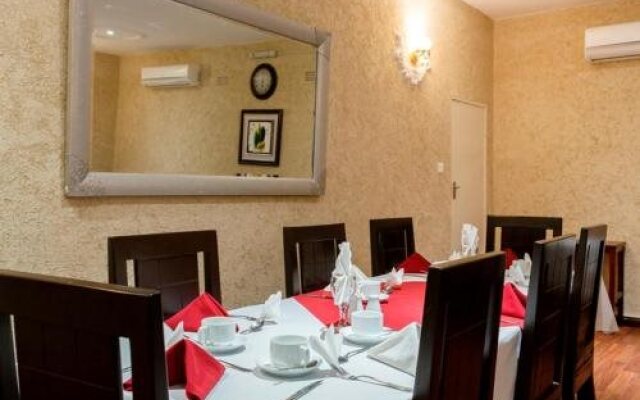 Mokorro Hotel