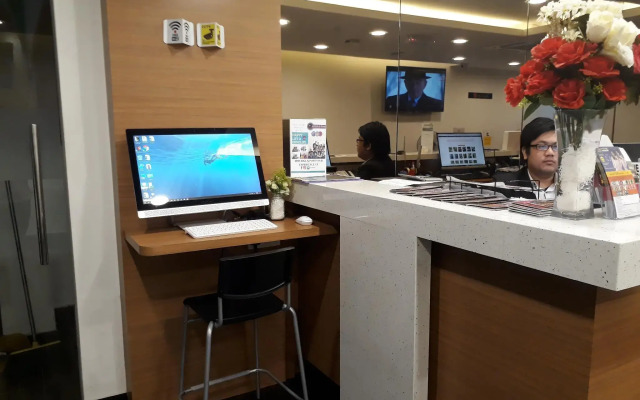 Alaxis Hotel